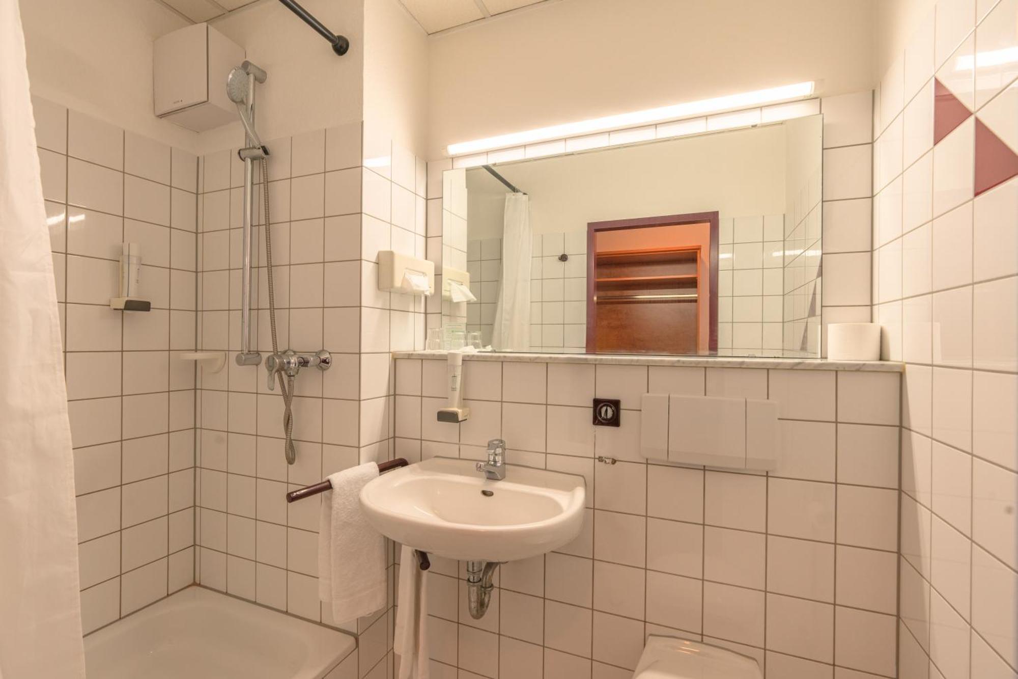 Euro-Hotel Kappel-Grafenhausen Esterno foto